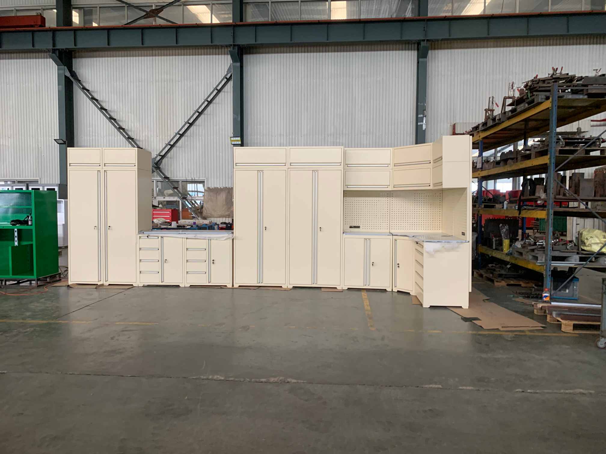 Колико је згодан модуларни ормар за алате у гаражи?